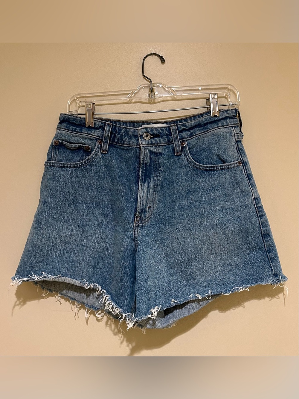 Abercrombie & Fitch Curve Love High Rise Dad Shorts Medium Wash Raw Hem Size 29